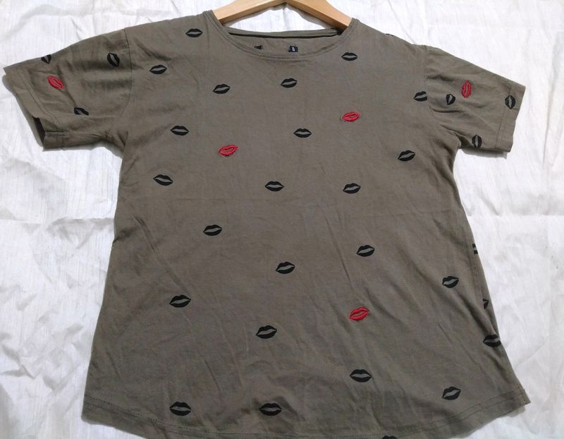 EMBROIDERED OLIVE TOP 💯❣️