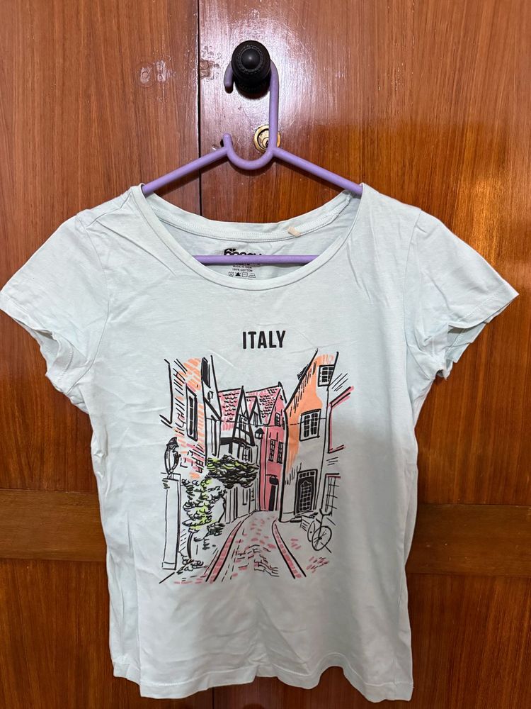T-shirt