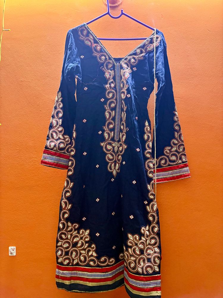 Embroidered Festive Kurta
