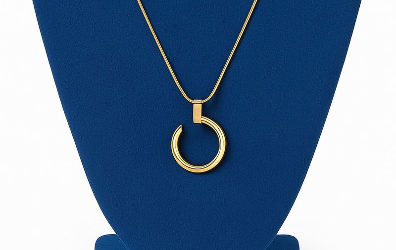 Anti Tarnished Half Gold Circle Pendant Necklace
