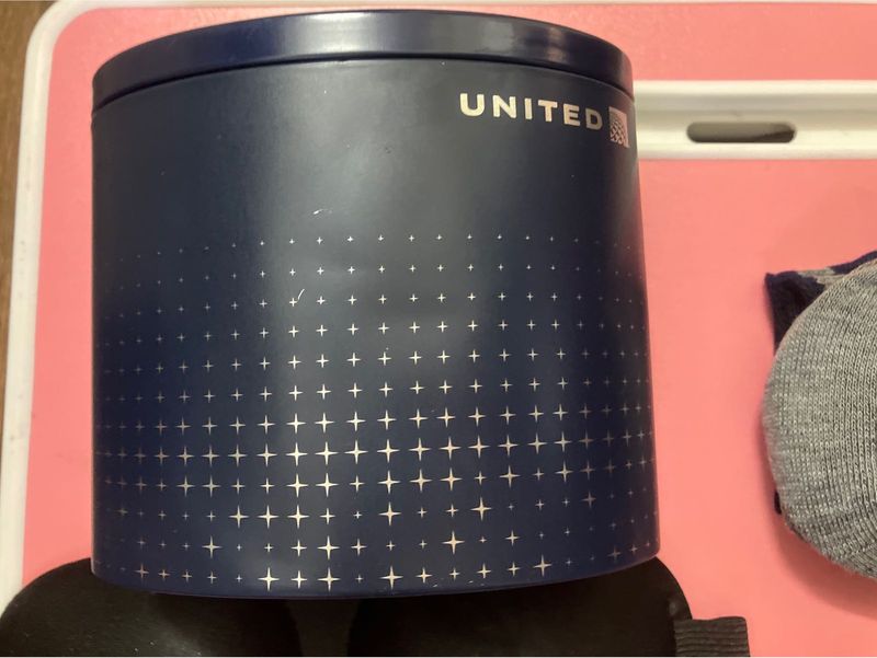 United Tin Travel kit With Minatutes