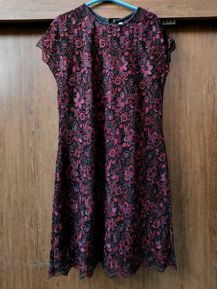 Elegant Floral Lace Dress