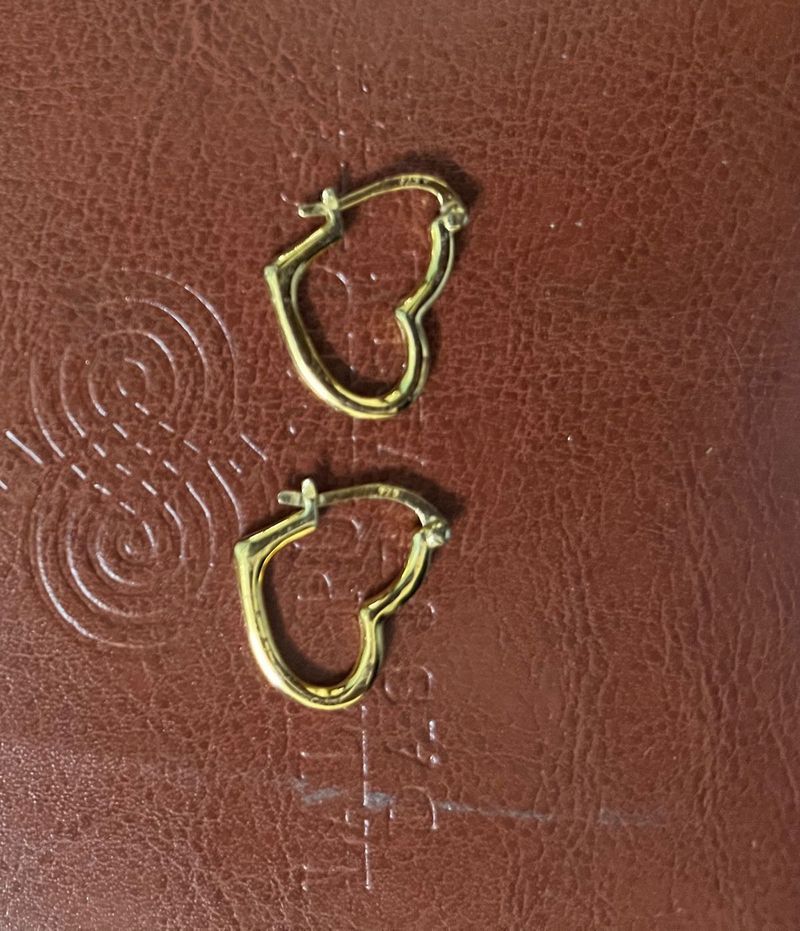 Caratlane Heart Shaped Hoops In 18k Gold Plating