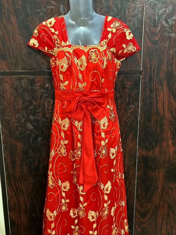 Retro Red Partywear Embellished Dress❣️