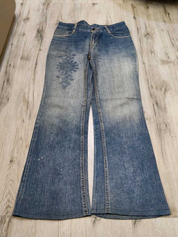 Ma2174 Sabrin bootcut jeans waist 30 inches