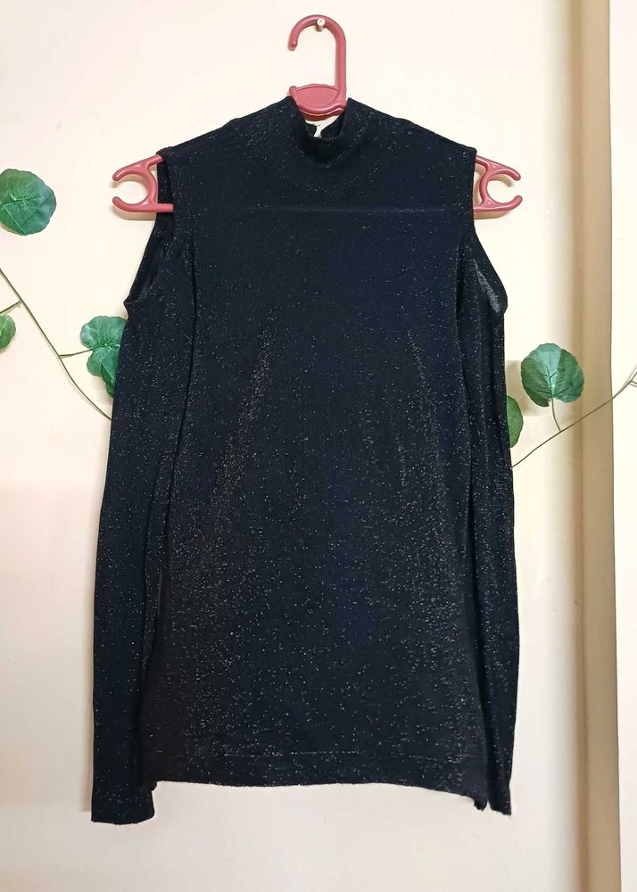 Sleeveless Black Top