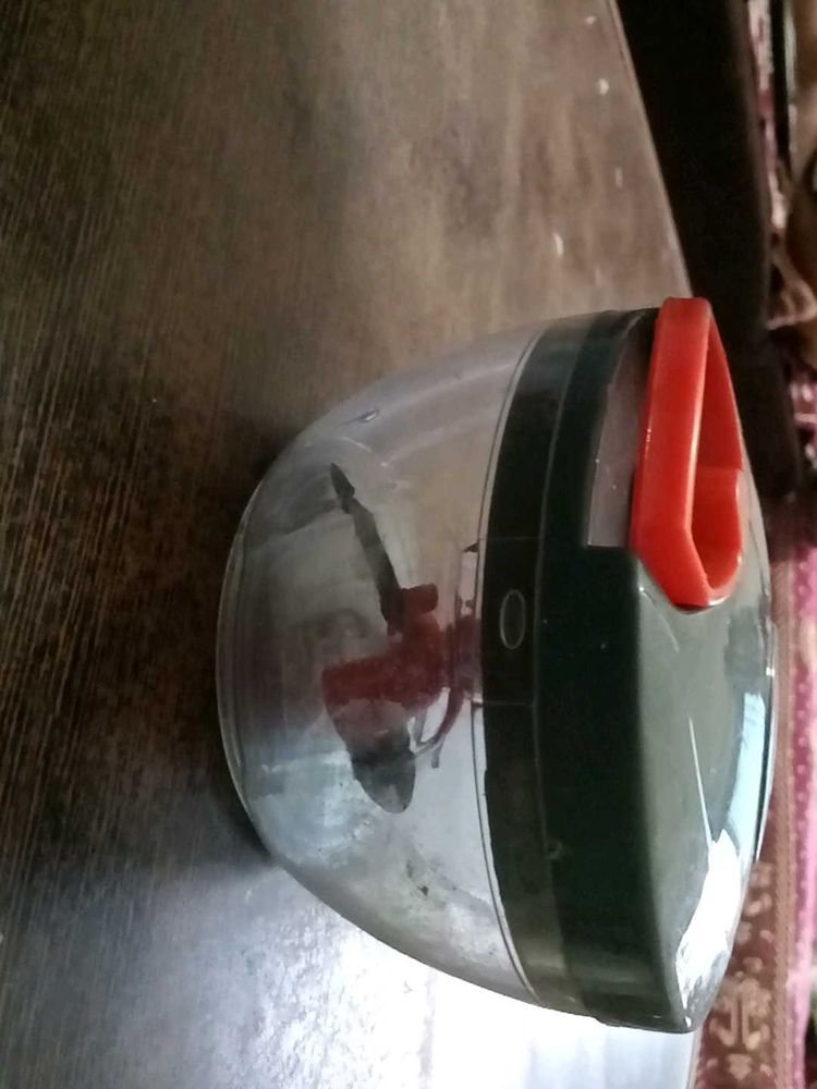 Compact Manual Food Chopper - Easy &amp; Efficient