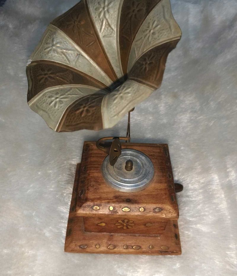Miniature Vintage Gramophone Showpiece