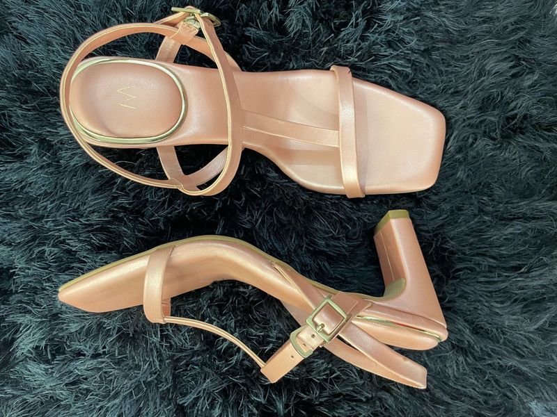 Trending heels