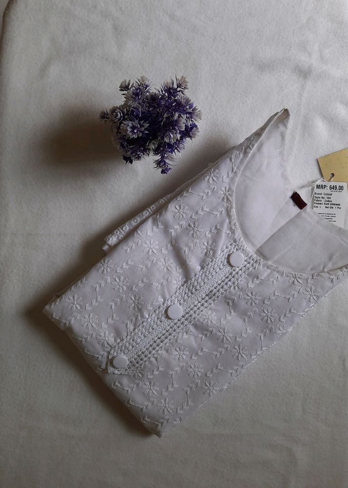 New White Embroidery Kurta