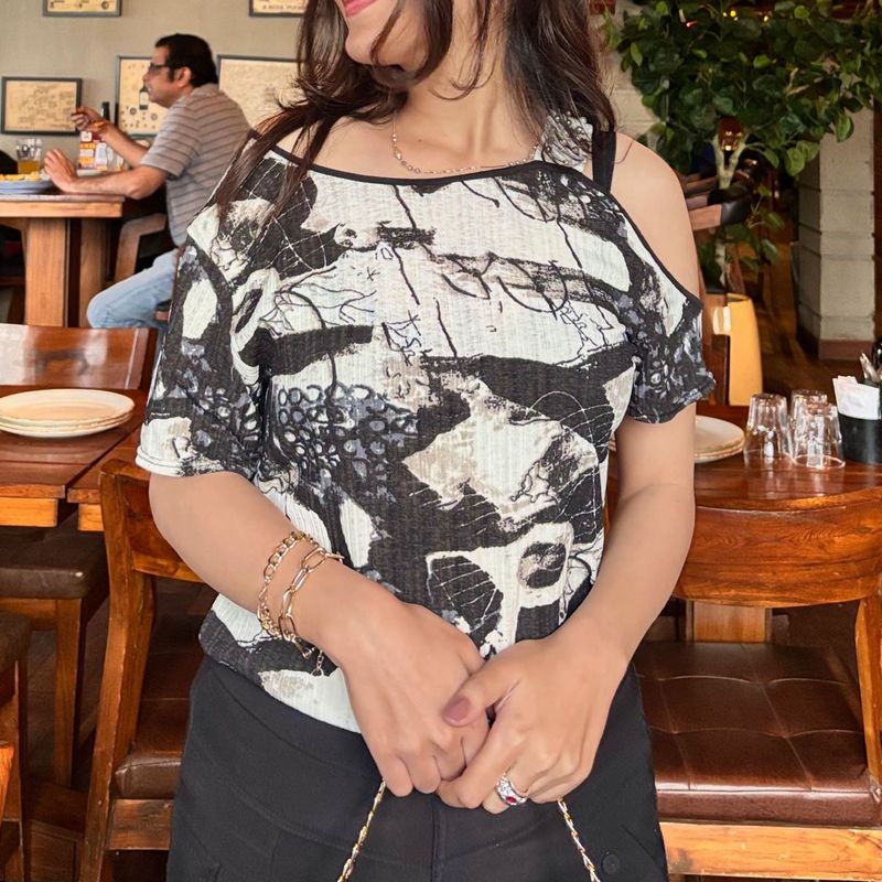 off Shoulder crop Top