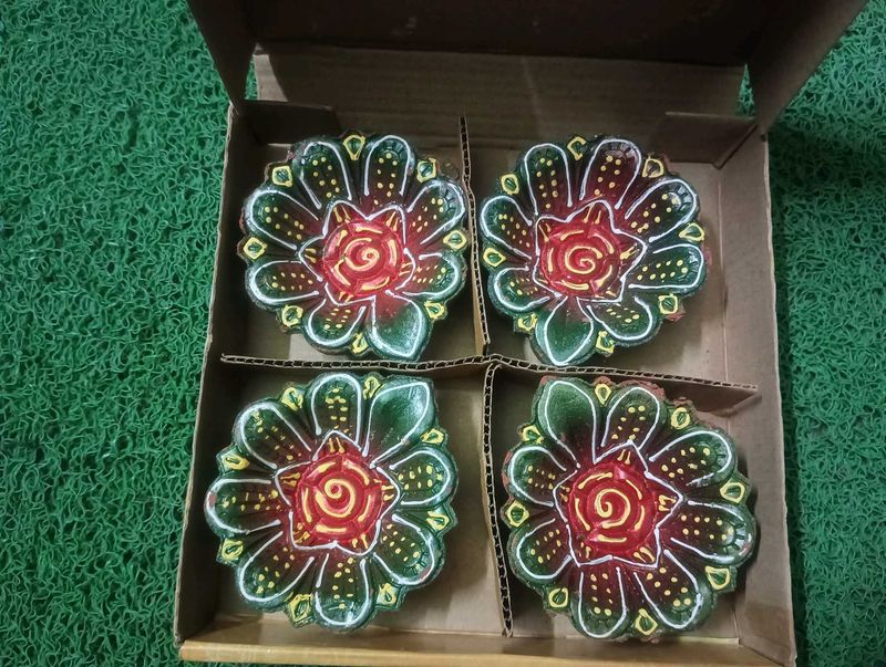 Handcrafted Floral Diya Set
