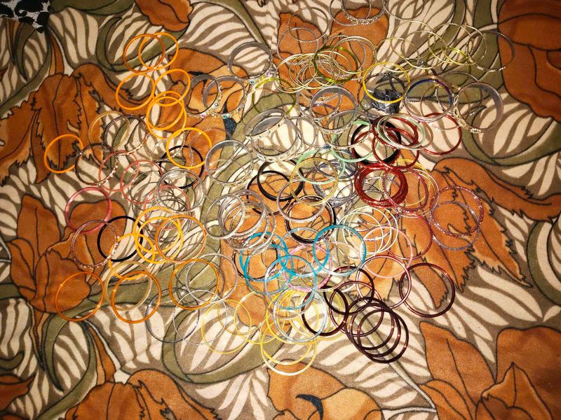 Random Bangles With Defected Bag