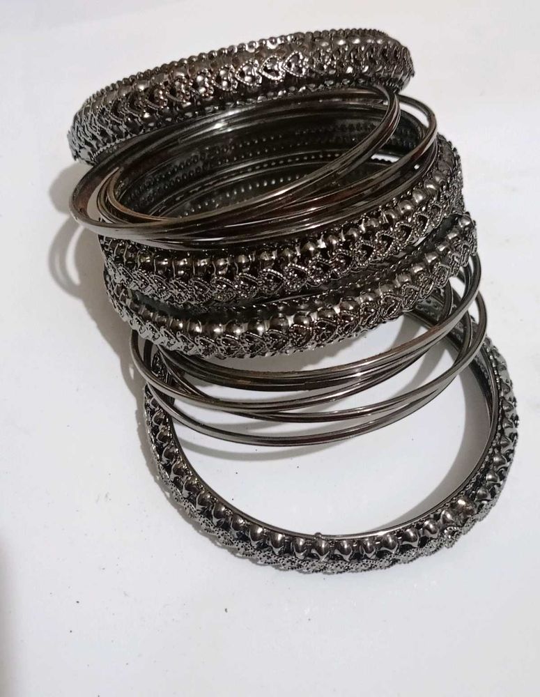 Cute Oxdized Bangles