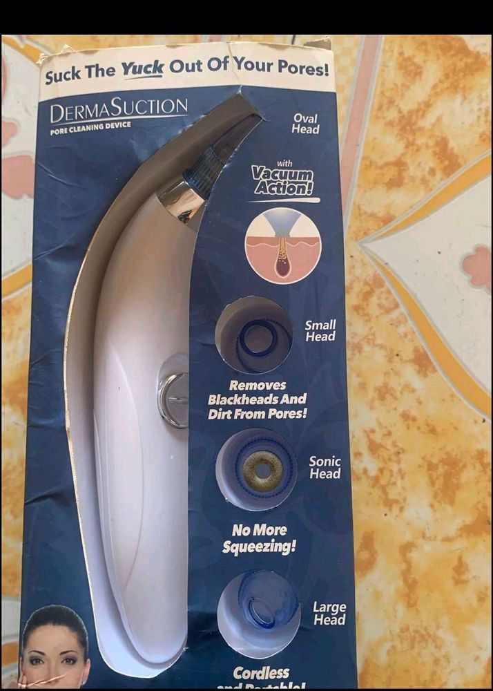 DermaSuction Pore Cleaning Device
