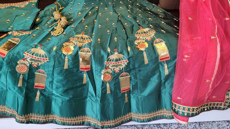 Beautiful &amp; Heavy wedding wear in Silk Girlish Leh