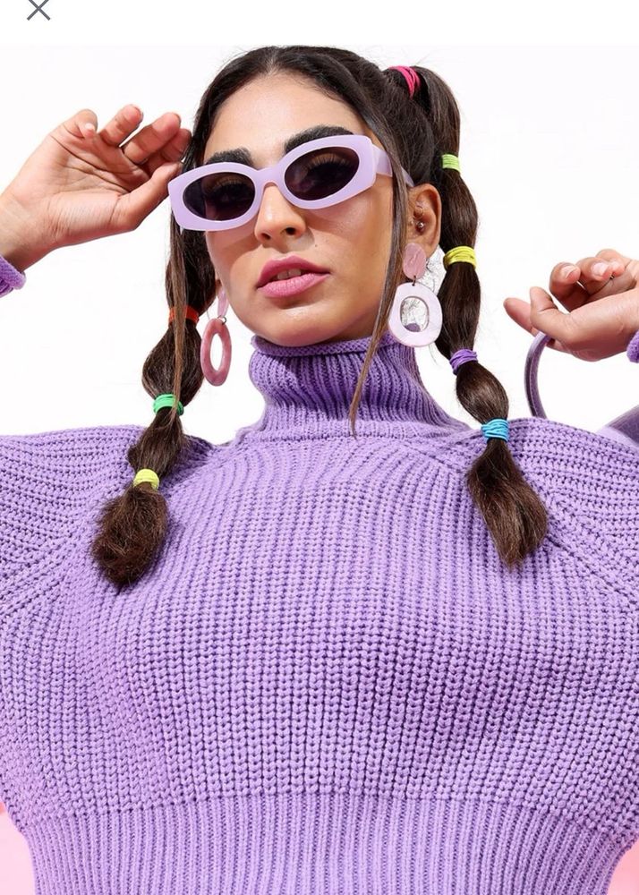 Woman solid crop pullover