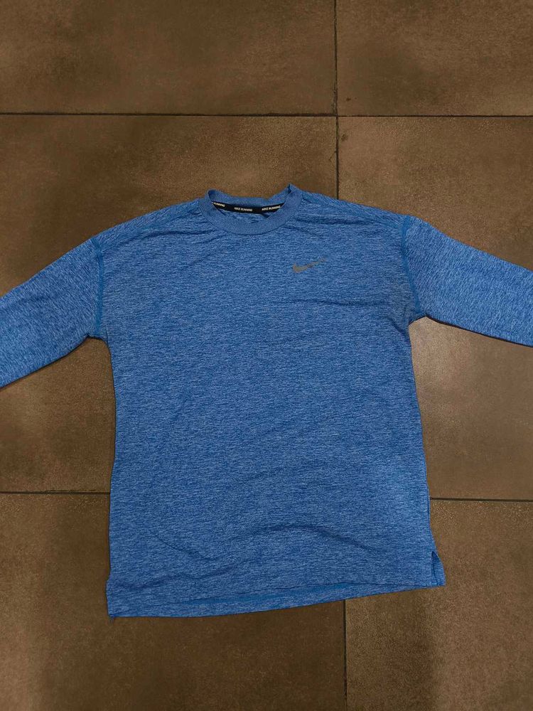 nike gym t shirt