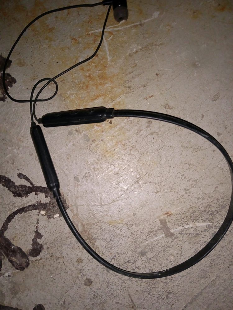 Bluetooth Earphone Working