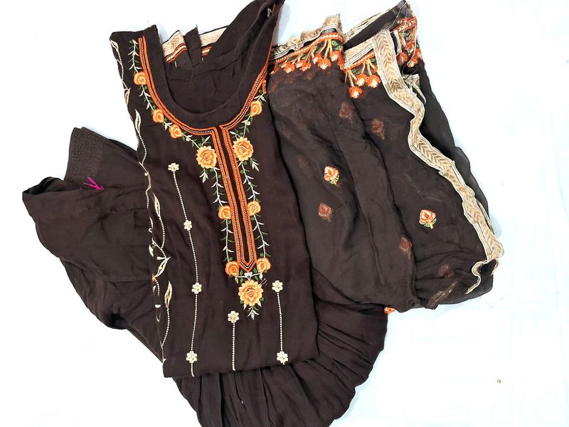 🌿🌿Good Condition Dark Brown Ptiyala Salwar Suit
