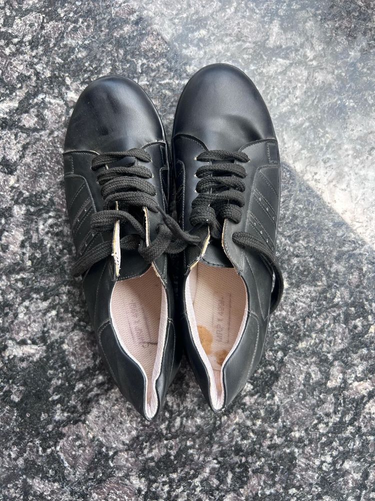 Black Casual Shoes