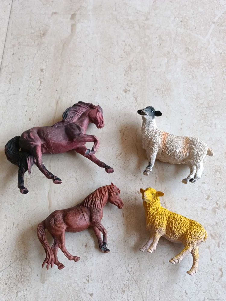 Animal Figurines (Set of 4)