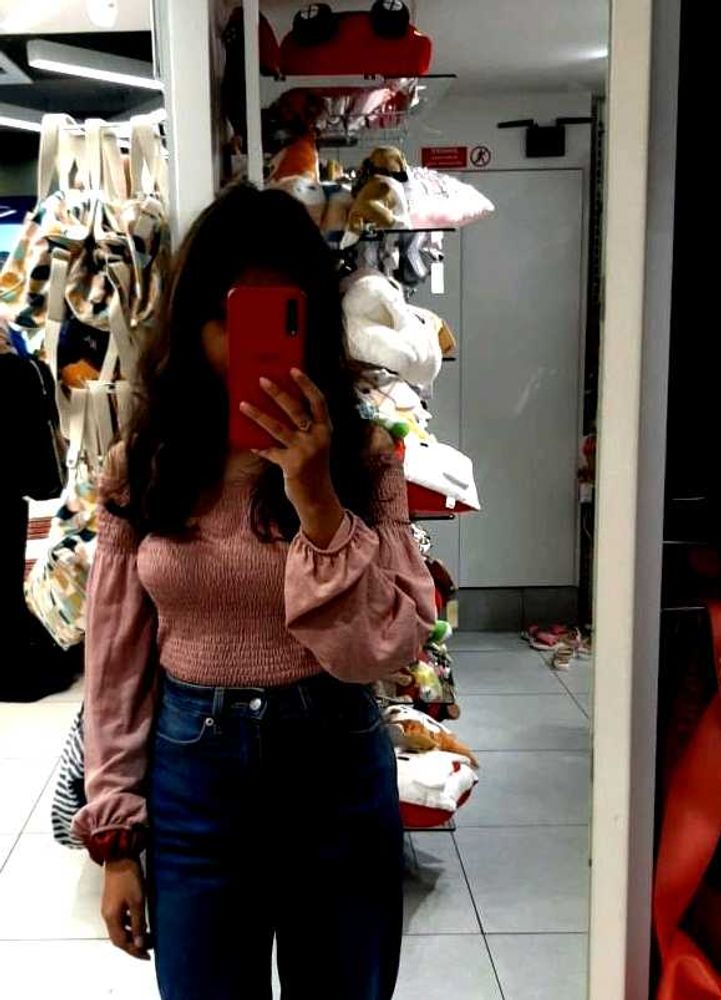 Cute mauve crop top
