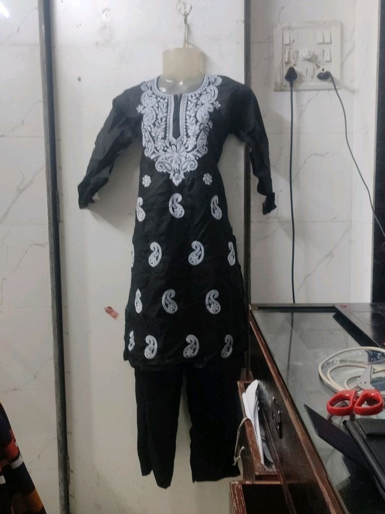 Chikenkari Cotton Kurti