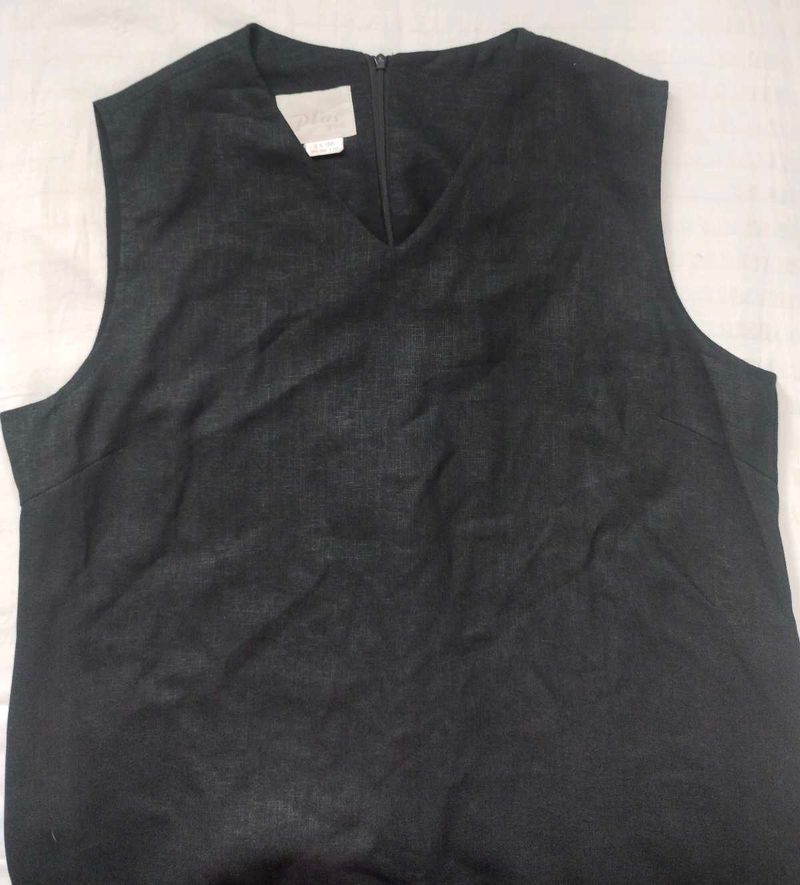 Sleeveless Black Dress