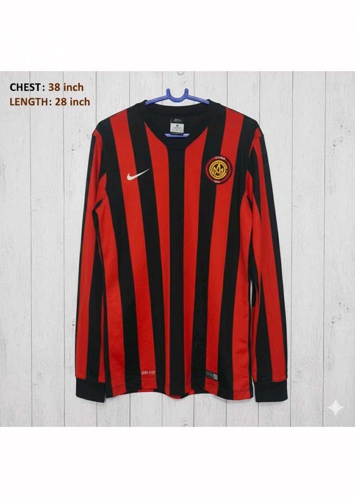 Red &amp; Black Striped Jersey🎽⚽⚽