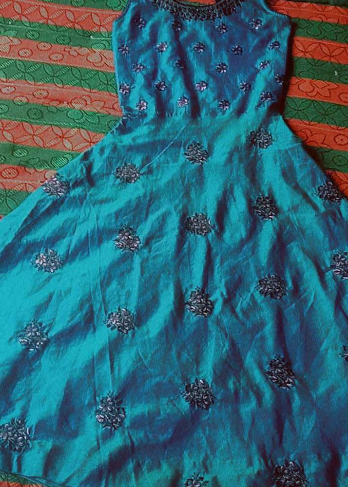 Beautiful Kurta With Good Design 💗
