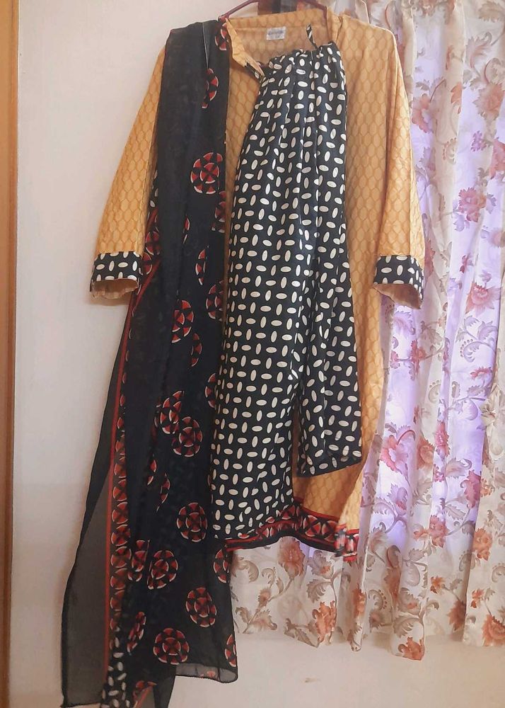 Kurti Set