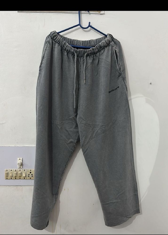 bonker track pant &amp; h&amp;m tshirt