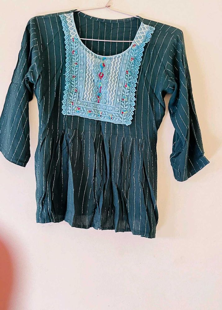 Embroidered Green Kurta