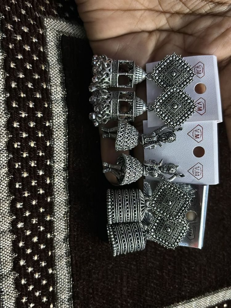 Silver Oxidized Jhumka Earring Set