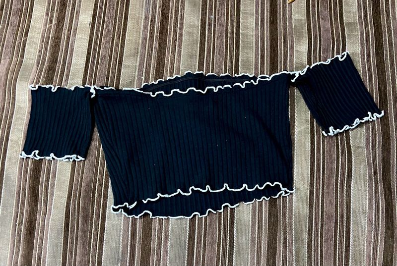 FOREVER 21 Black Off Shoulder Crop Top