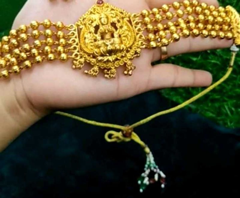 Golden Goddess Choker