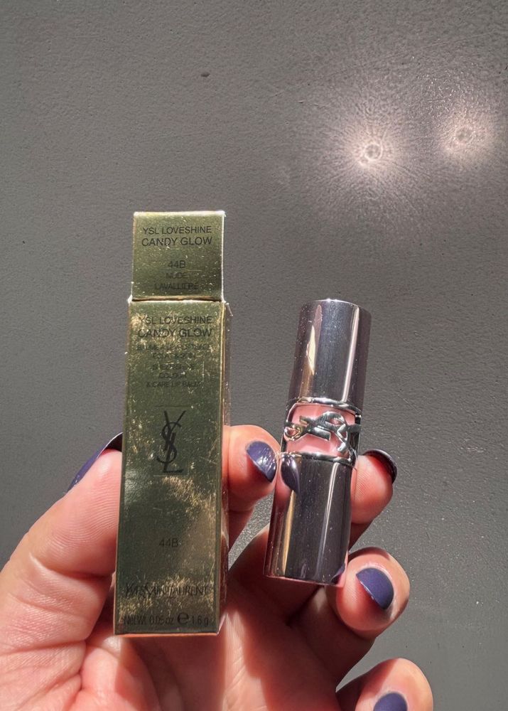 Yves Saint Laurent (YSL)