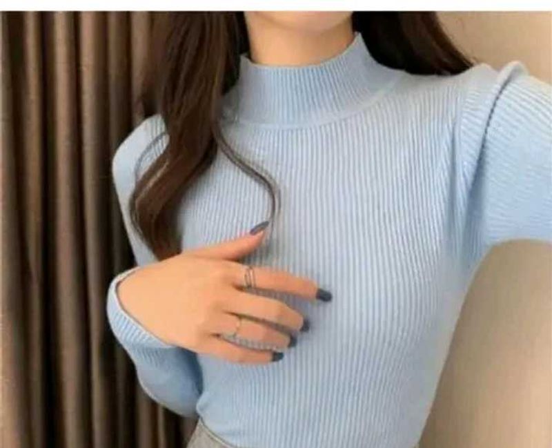 Stylish Blue Knit Top