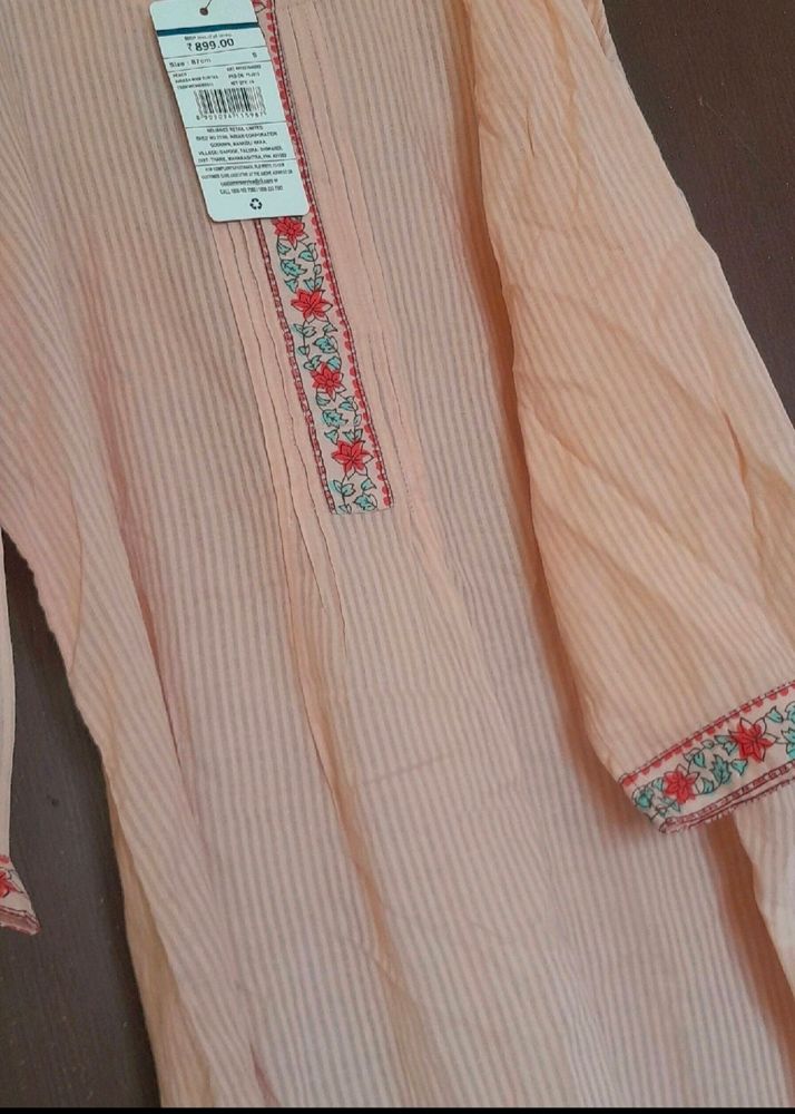Trends Avaasa Kurta