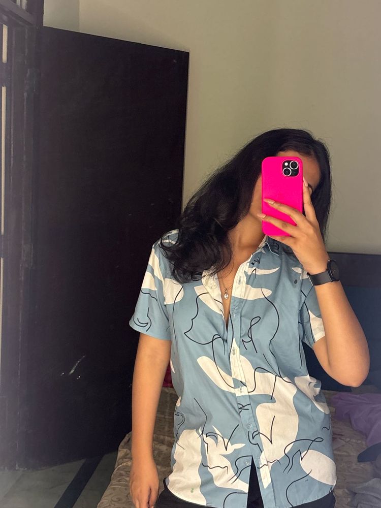 Patterned Women&#39;s Top