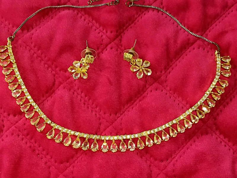 CZ neckpiece