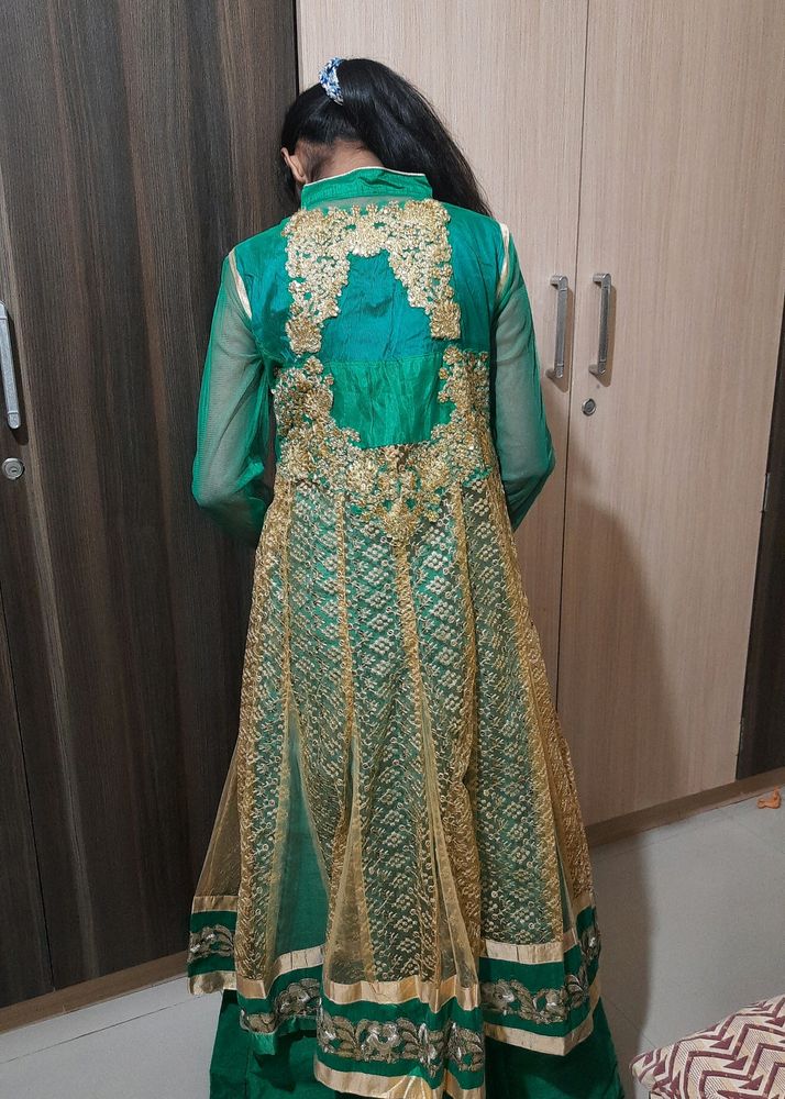 Girl&#39;s Indo Westen
