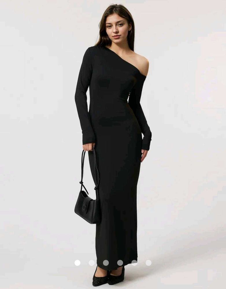 Elegant Black Maxi Dress