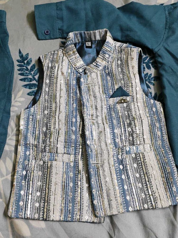 Ethnic kurta pant with waistcoat