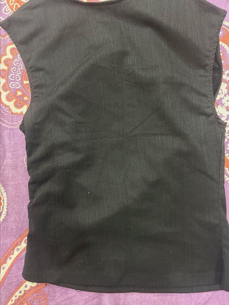 Black Sleeveless Top