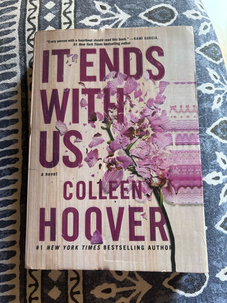 It Ends With Us - Colleen Hoover