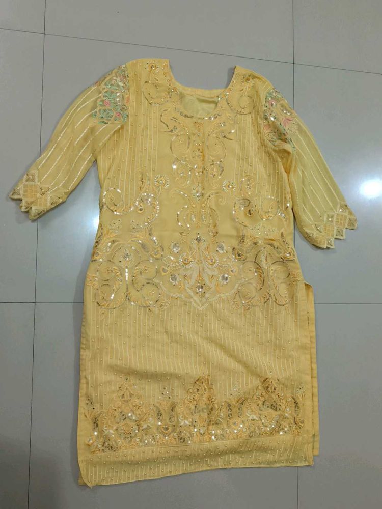 Elegant Yellow Embellished Kurta