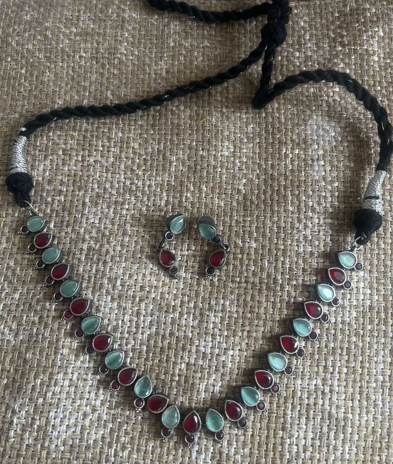 Necklace &amp; Earring Set