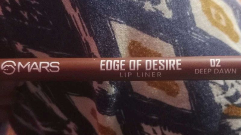 Mars Edge of Desire Lip Liner